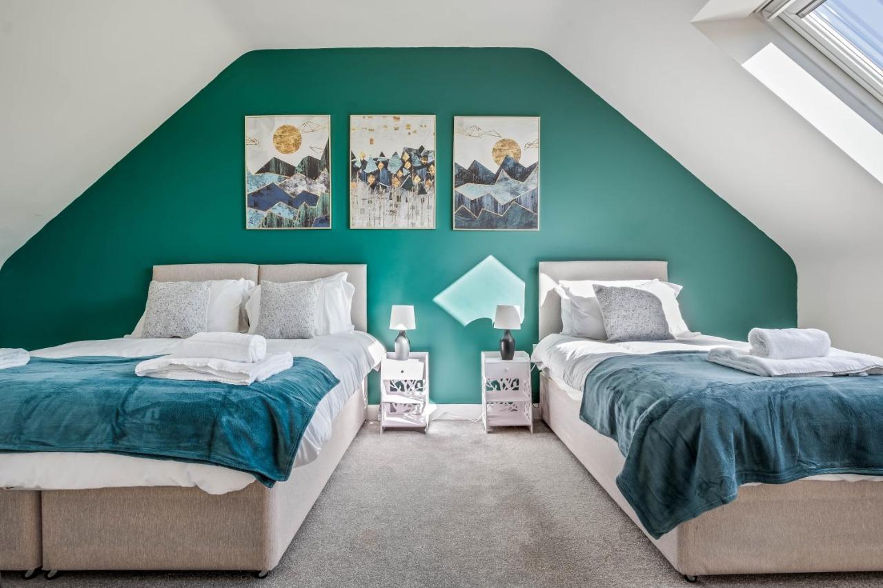 Beautiful And Comfortable Home Away From Home With Free Parking, Fast Wifi And White Crisp Hotel Standard Linen Hosted By Our Home Short Stays Northampton Exterior photo